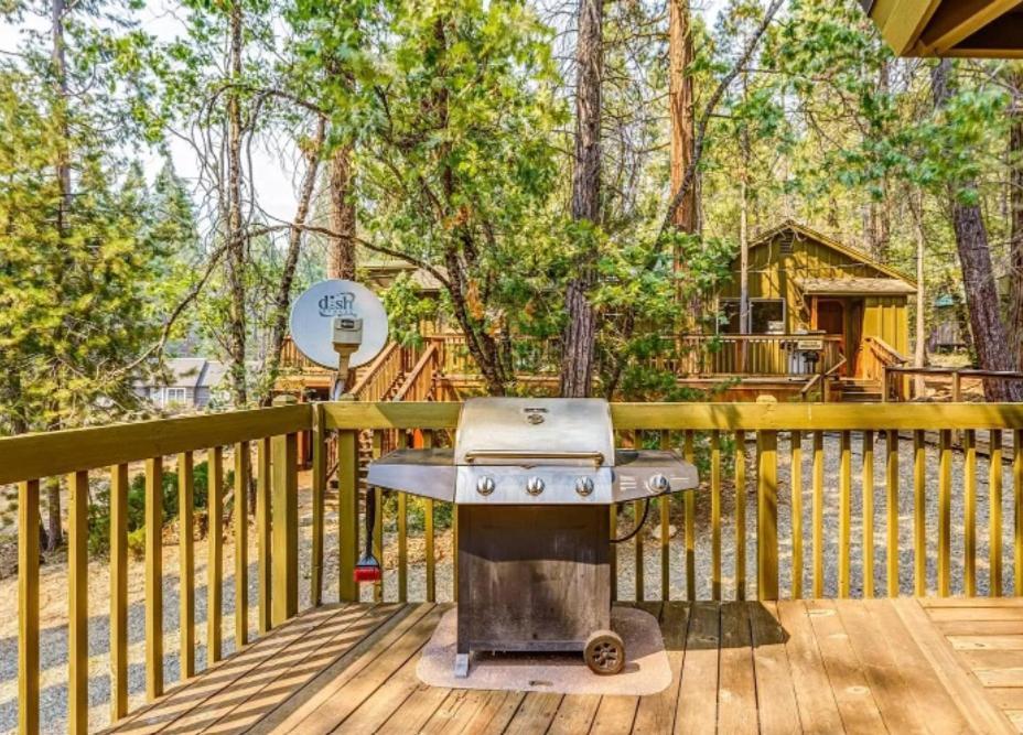 Chalet Honey Bear Cabin